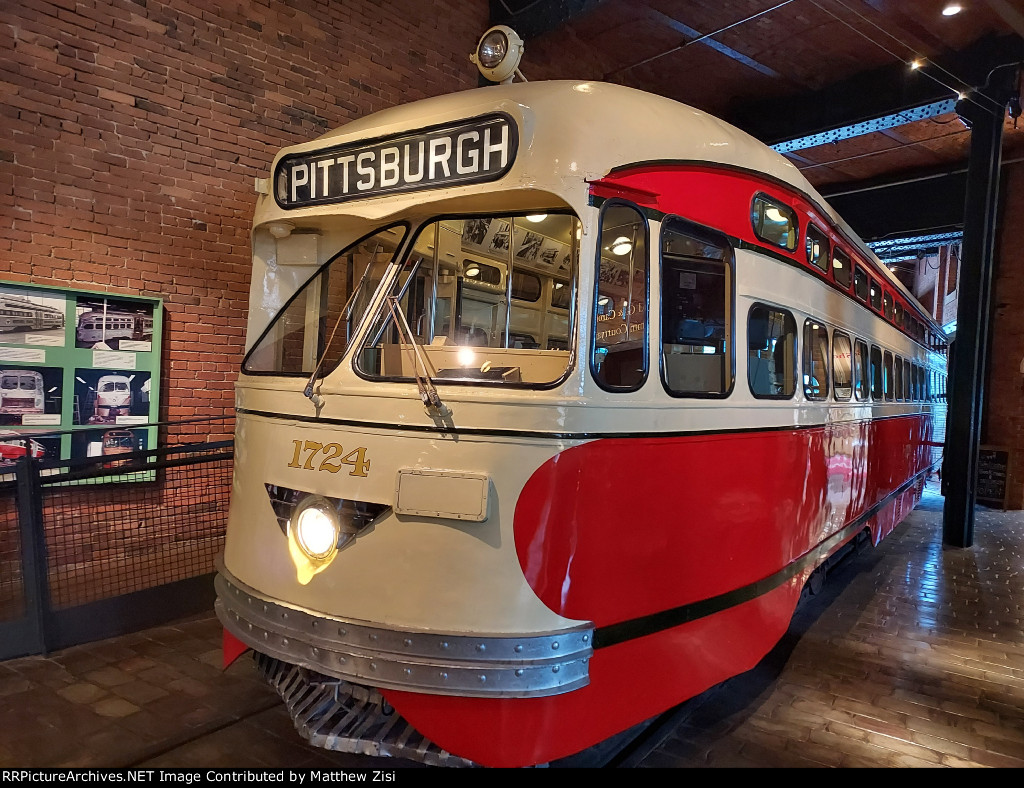 Pittsburgh Streetcar 1724